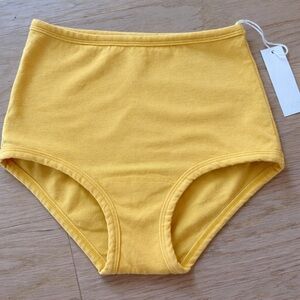 ARQ High-Rise Undies / Buttercup / xxs NWT